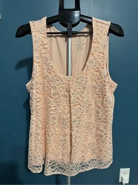 New York & Company Peach Lace Scoop Neck Camisole